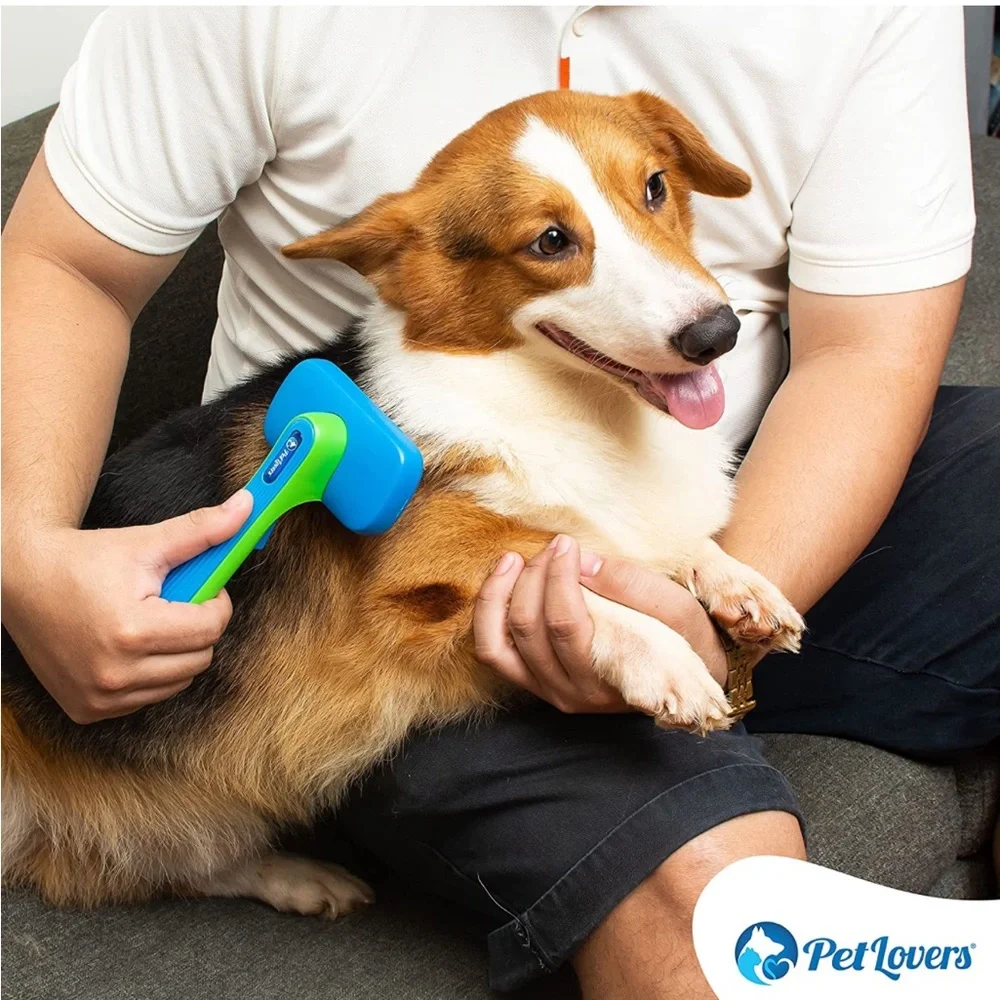 Brand new pet brush